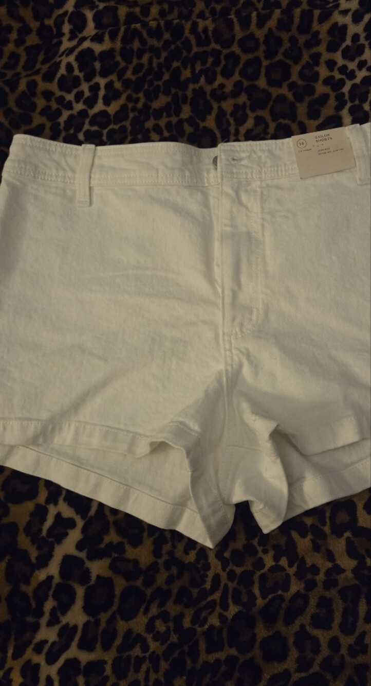Universal Thread White Women's Jean Shorts